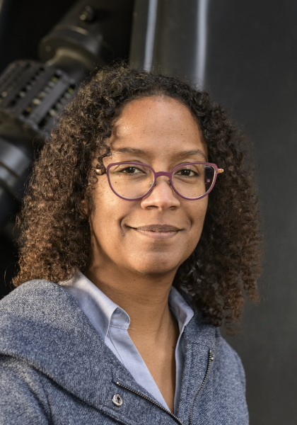 Marcelle Soares-Santos