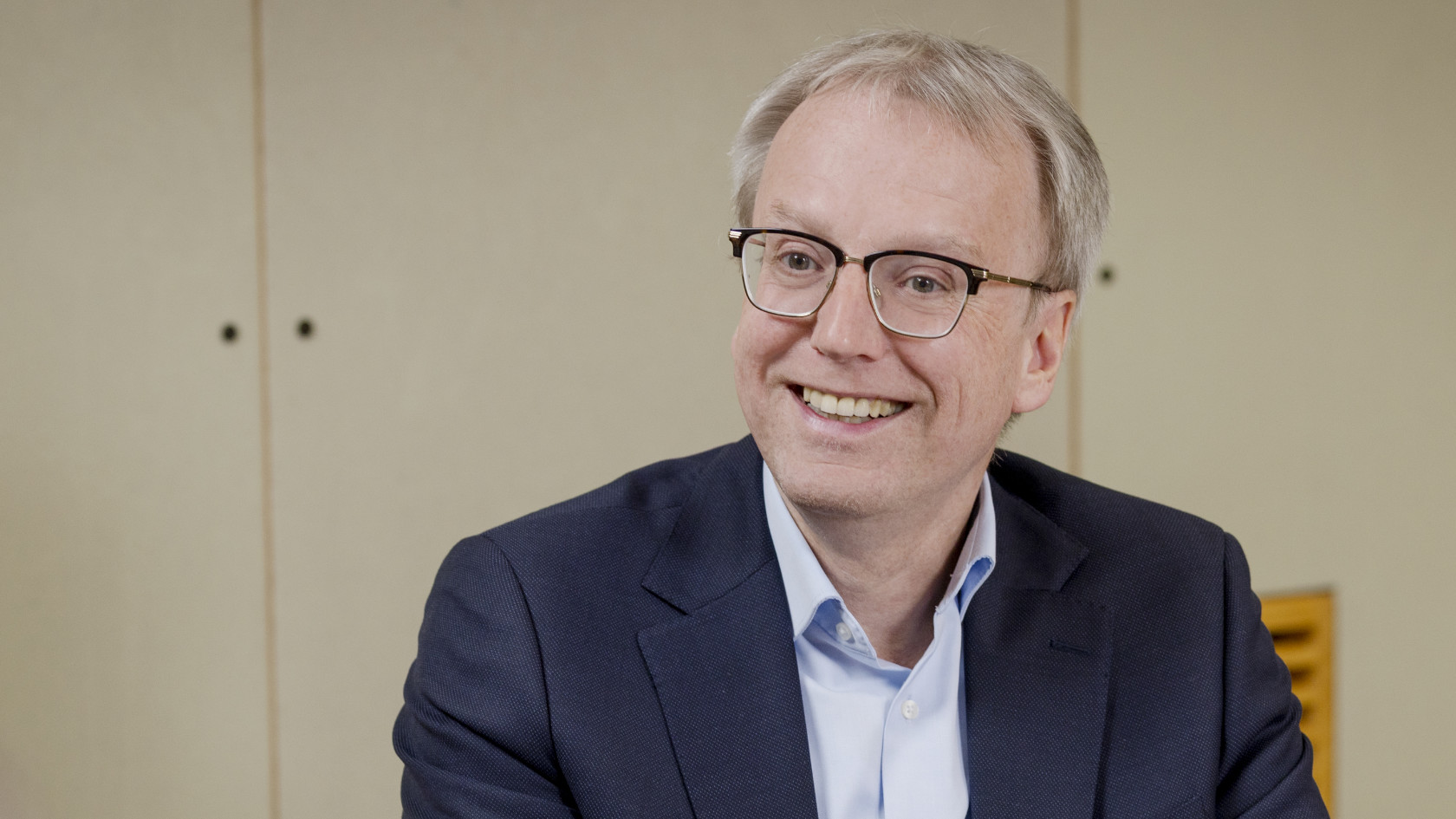 Portrait of Andreas Heinemann, Professor for Chair of Commercial, Economic and European Law and und Vice President External Relations of the faculty of law.