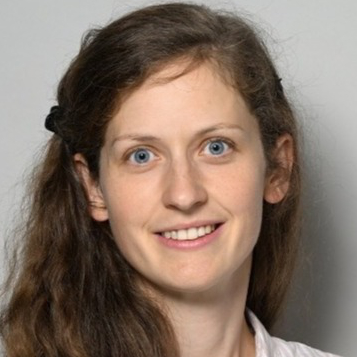 Portrait picture of Martina Jakob 